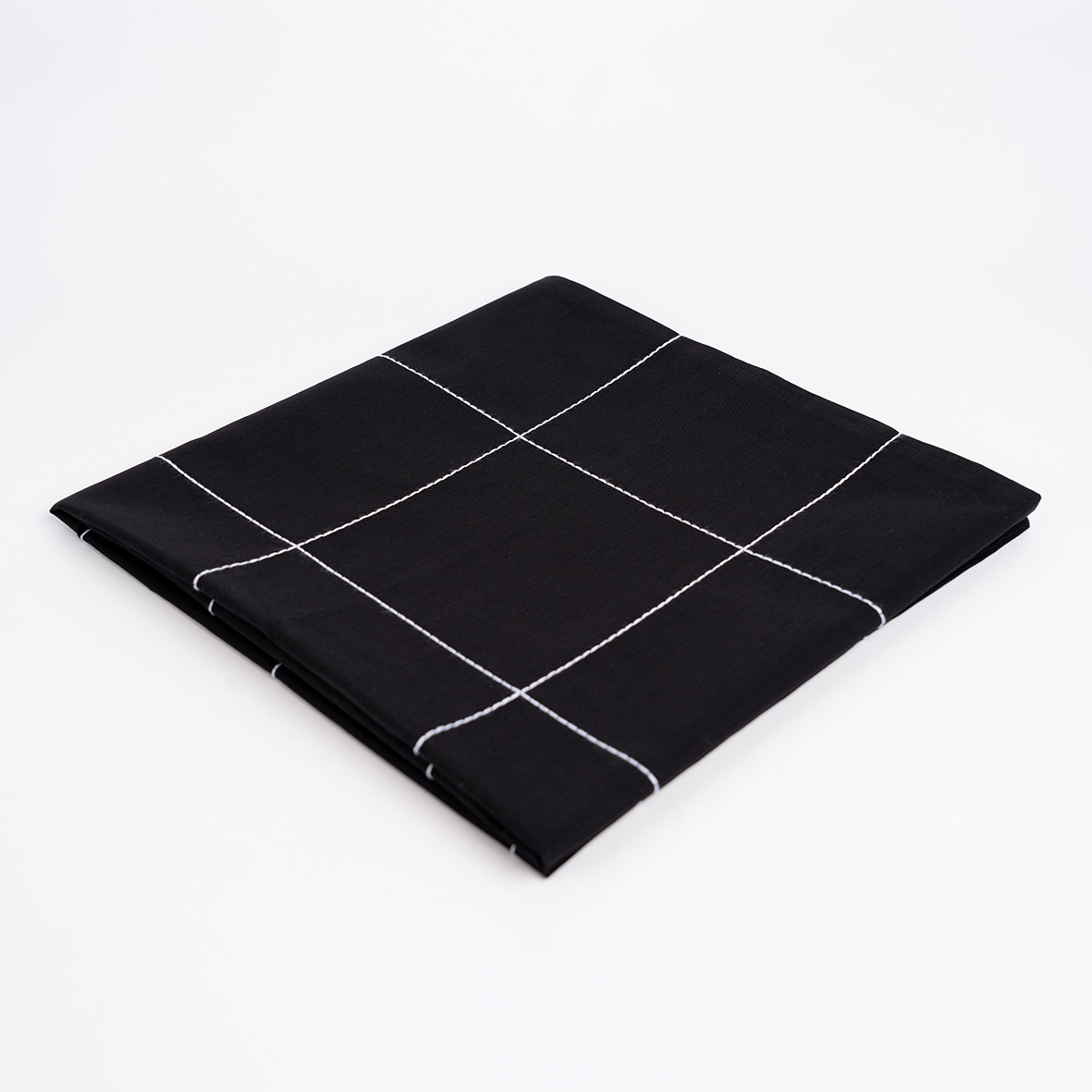 Checkerboard pillowcase "Nuit à Soho" - Black | RKF Home