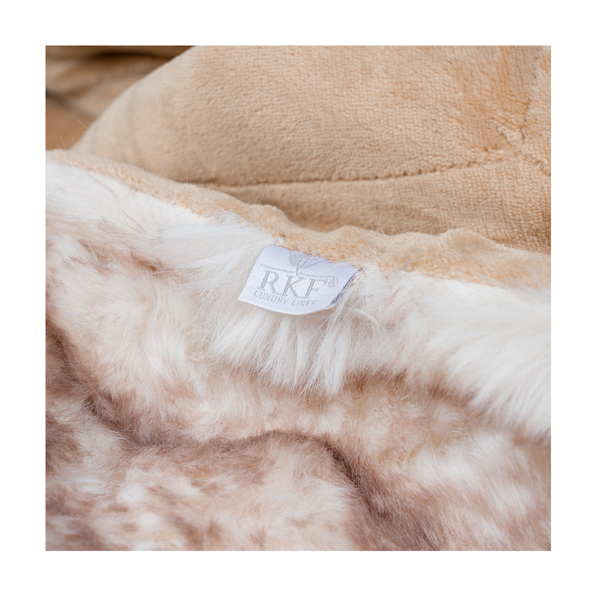 Faux fur throw - Beige