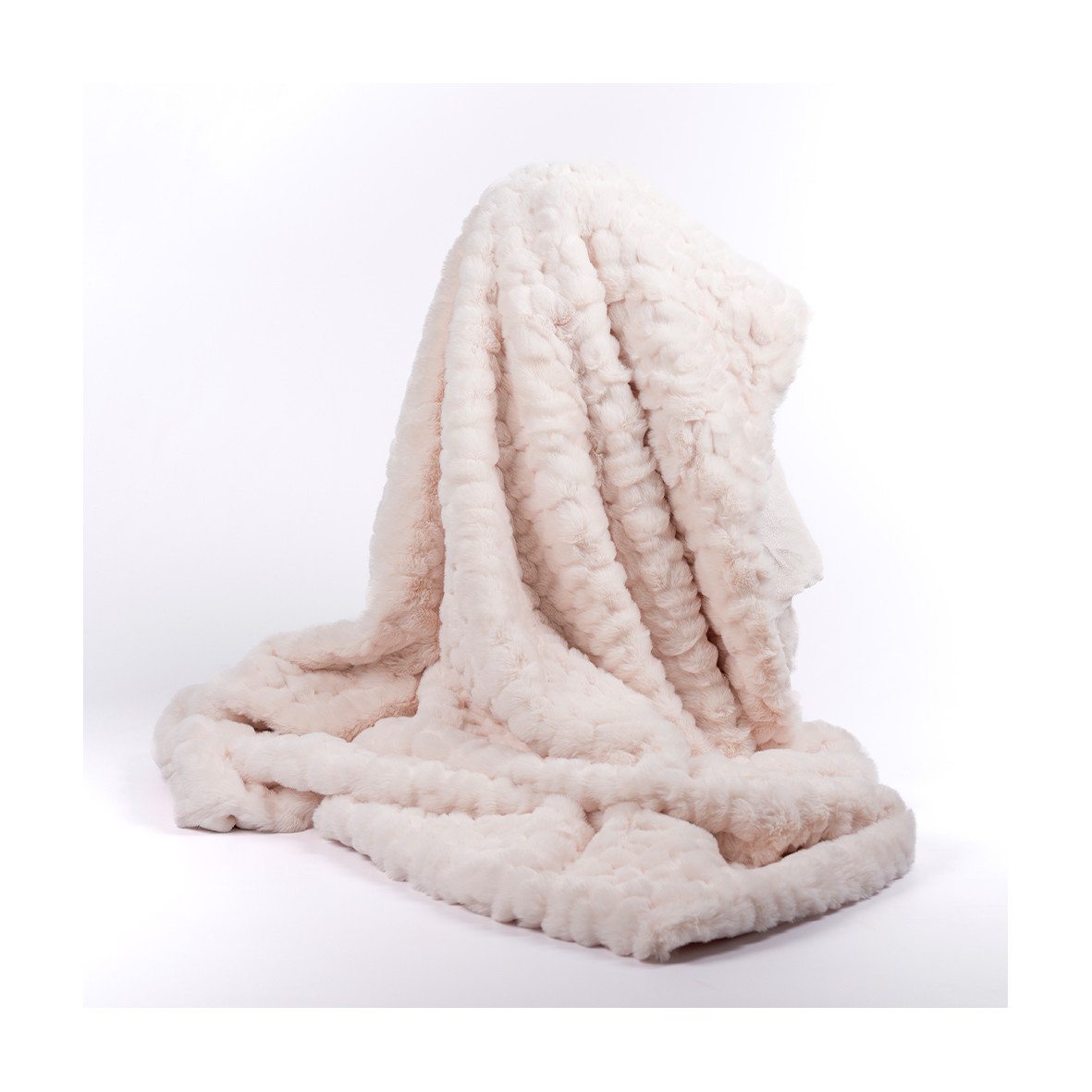 Faux fur throw - White