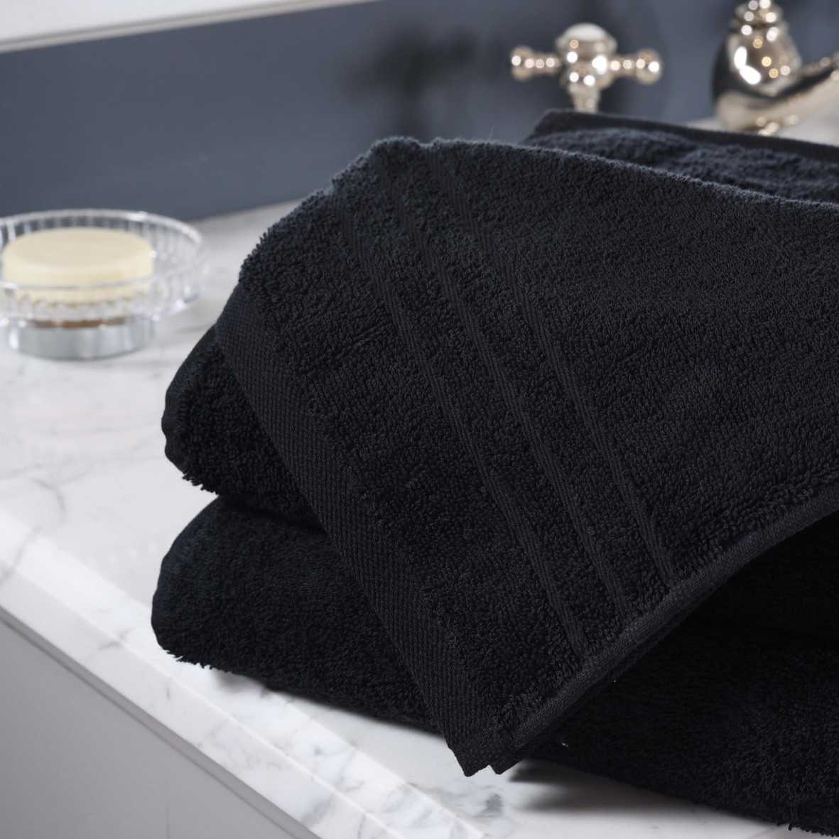 Hand towel "Nuit à Soho" - Black